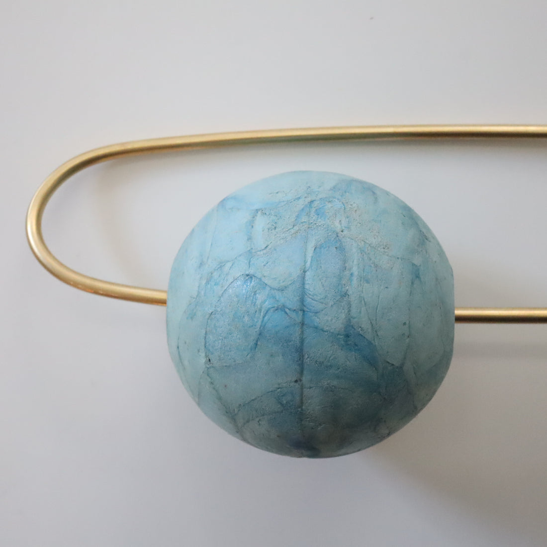 O'Tru no Trus  BIG PIN SCULPTURE『A』