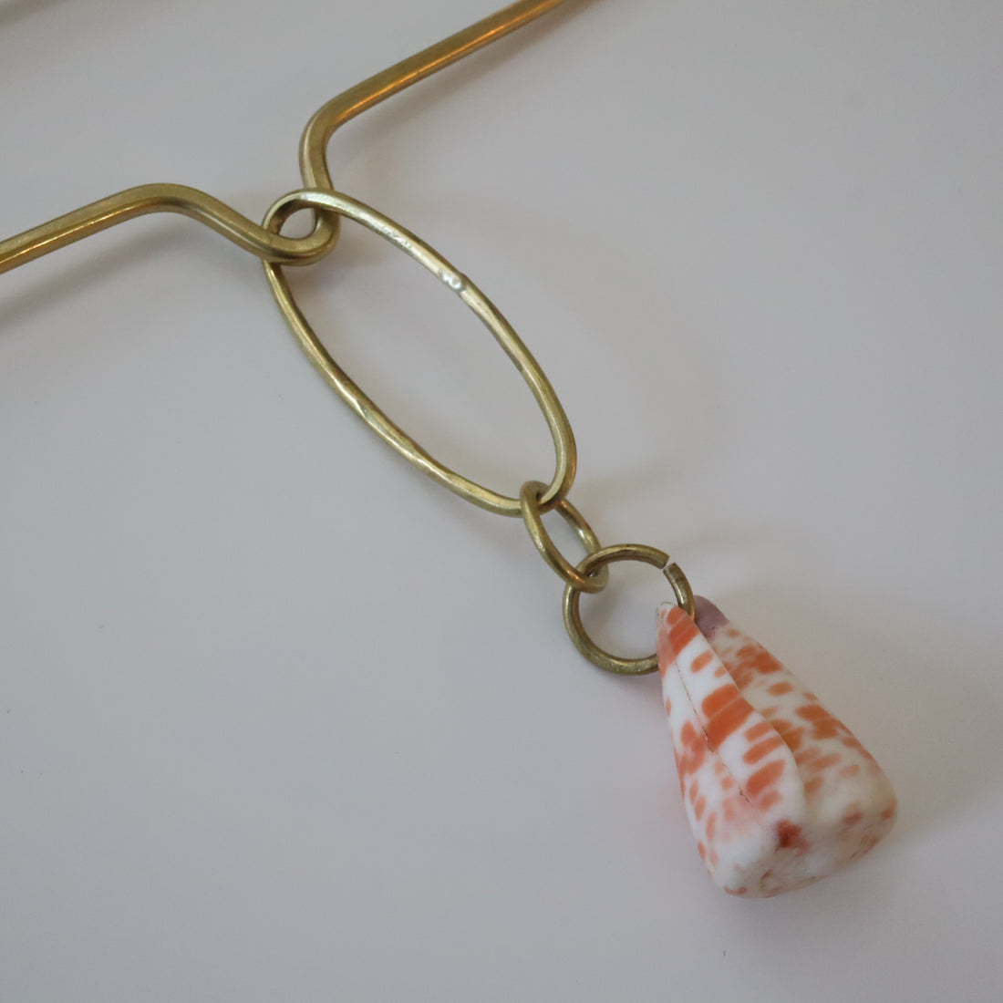 O'Tru no Trus  BIG PIN SCULPTURE『C』