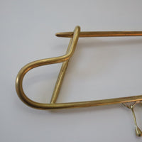 O'Tru no Trus  BIG PIN SCULPTURE『D』