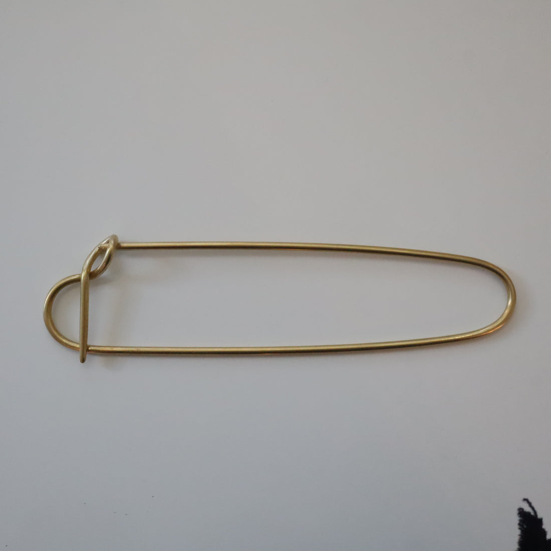 O'Tru no Trus  BIG PIN SCULPTURE『J』