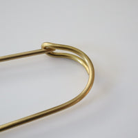 O'Tru no Trus  BIG PIN SCULPTURE『E』