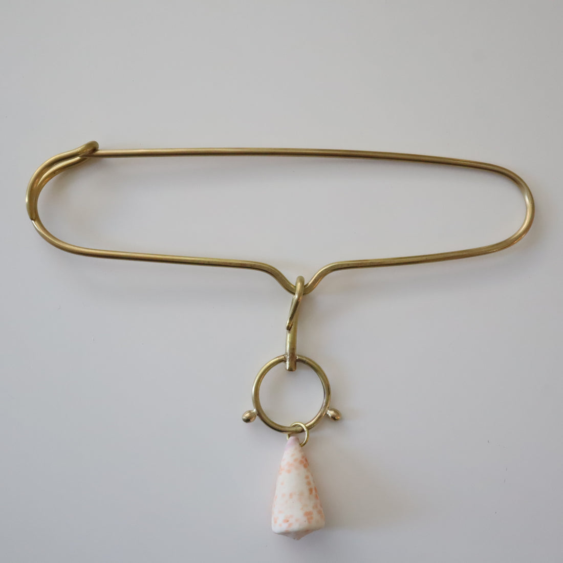 O'Tru no Trus  BIG PIN SCULPTURE『E』