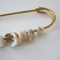 O'Tru no Trus  BIG PIN SCULPTURE『G』