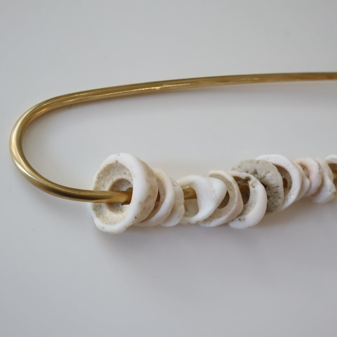 O'Tru no Trus  BIG PIN SCULPTURE『G』