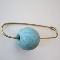 O'Tru no Trus  BIG PIN SCULPTURE『J』