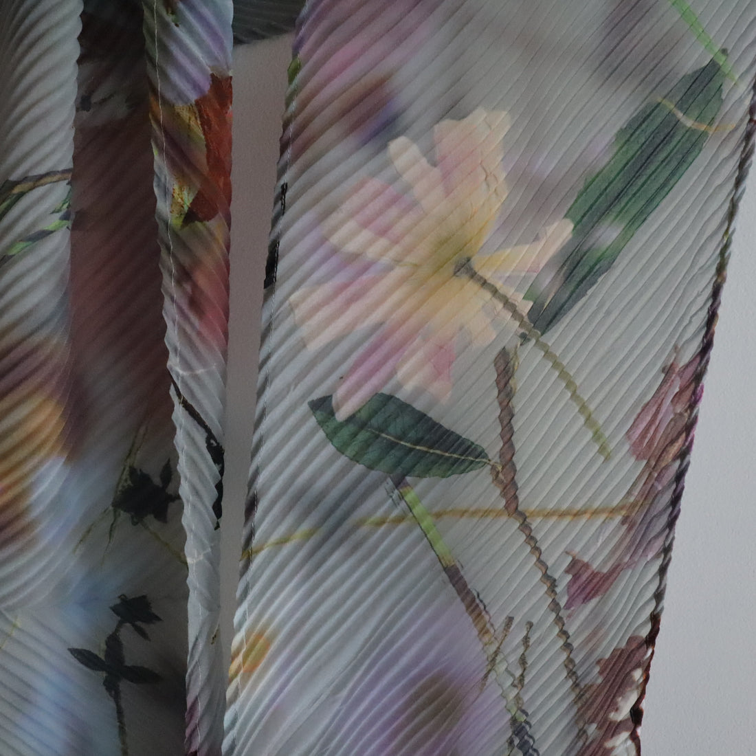 JULIA HEUER  HANDPLEATED STACY KAFTAN