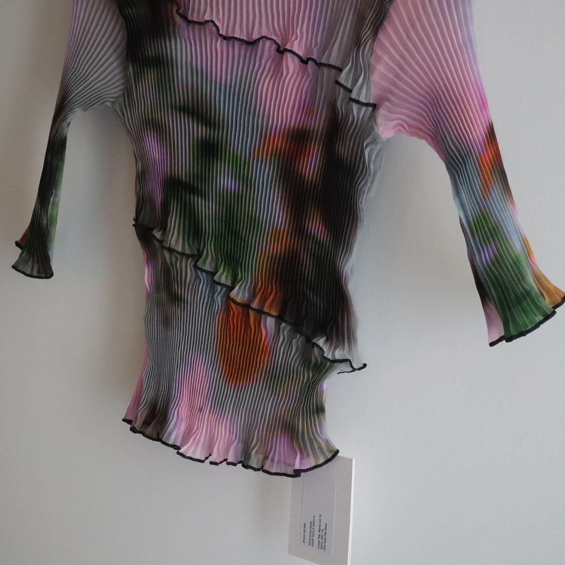 ＜EXCLUSIVE＞JULIA HEUER  LASSE PLEATED TOP MARIS
