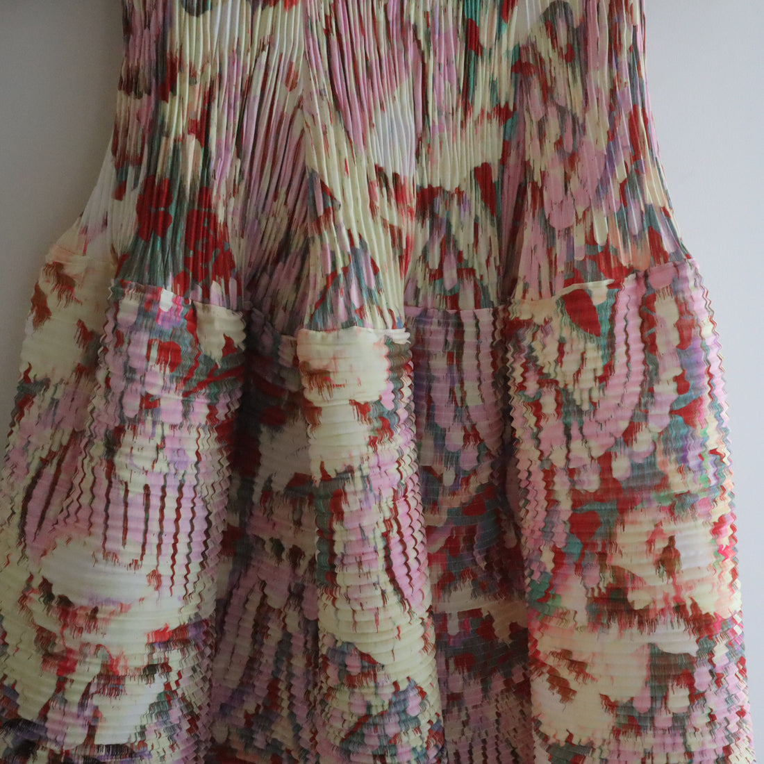 JULIA HEUER  HANDPLEATED UMA DRESS JIM