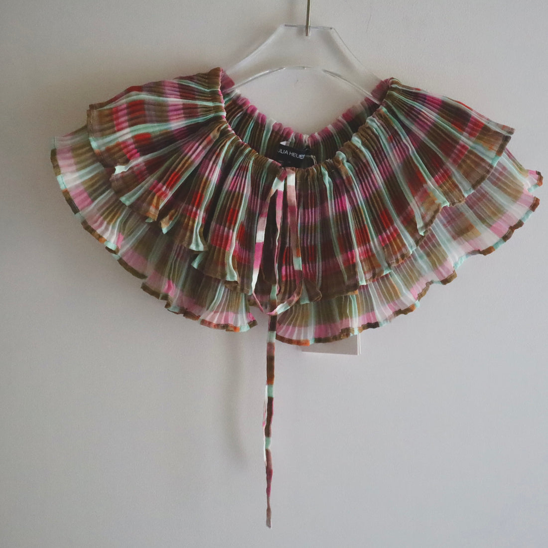 JULIA HEUER  WINNIE PLEATED COLLAR TAREK