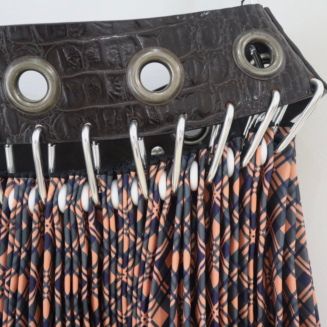 CHOPOVA LOWENA  PAT KNEE CARABINER SKIRT