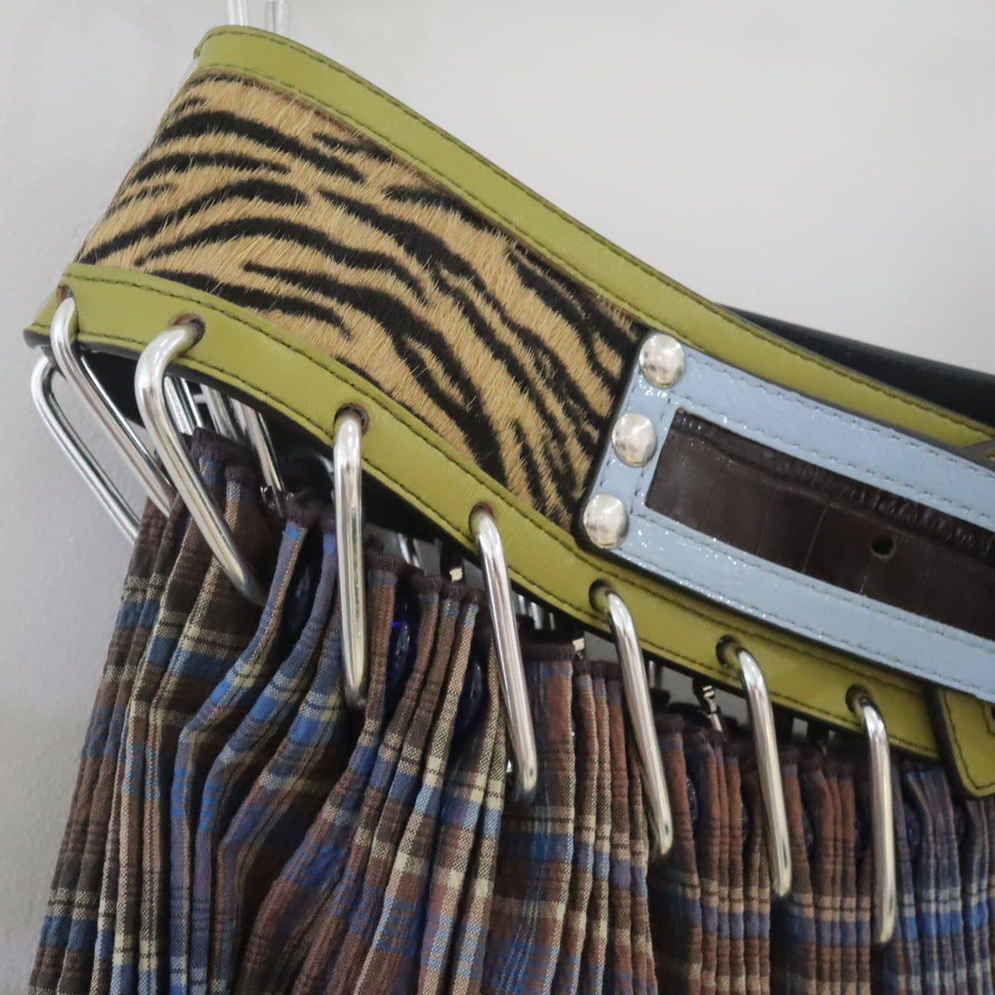 CHOPOVA LOWENA  COTTON MINI CARABINER SKIRT