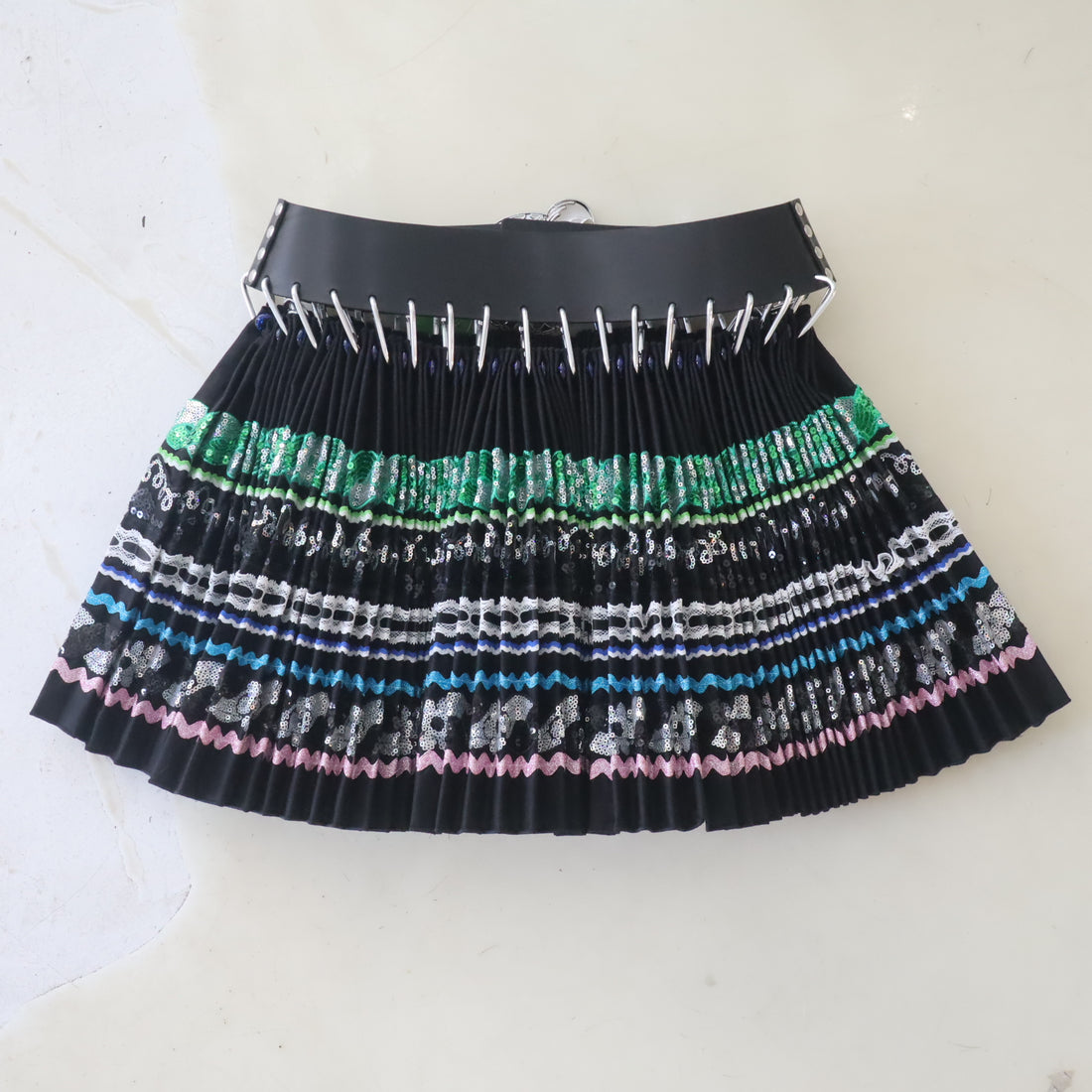 CHOPOVA LOWENA  STARBRITES MINI CARABINER SKIRT