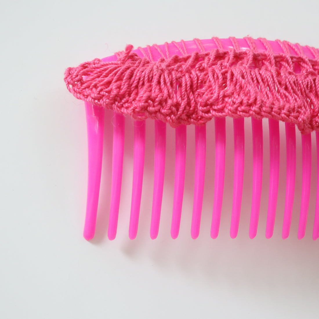 LOU DE BÈTOLY  HAIR COMB PINK