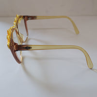 ANIGIG  MOLDING GLASSES