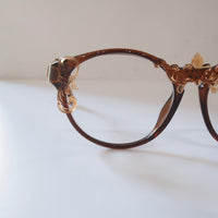 ANIGIG  MOLDING GLASSES