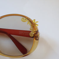 ANIGIG  MOLDING GLASSES