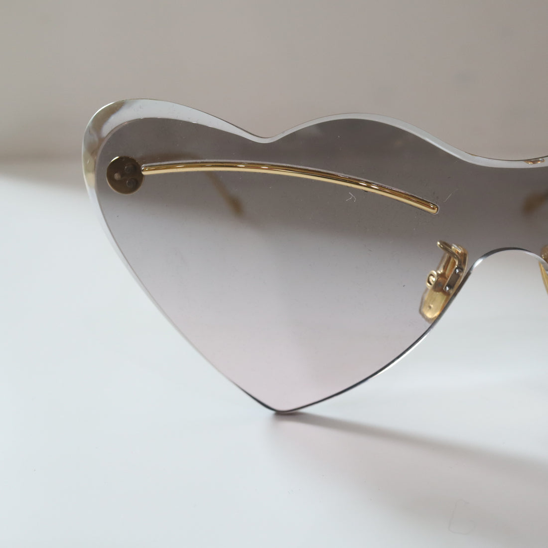 LOEWE  SUNGLASSES 39