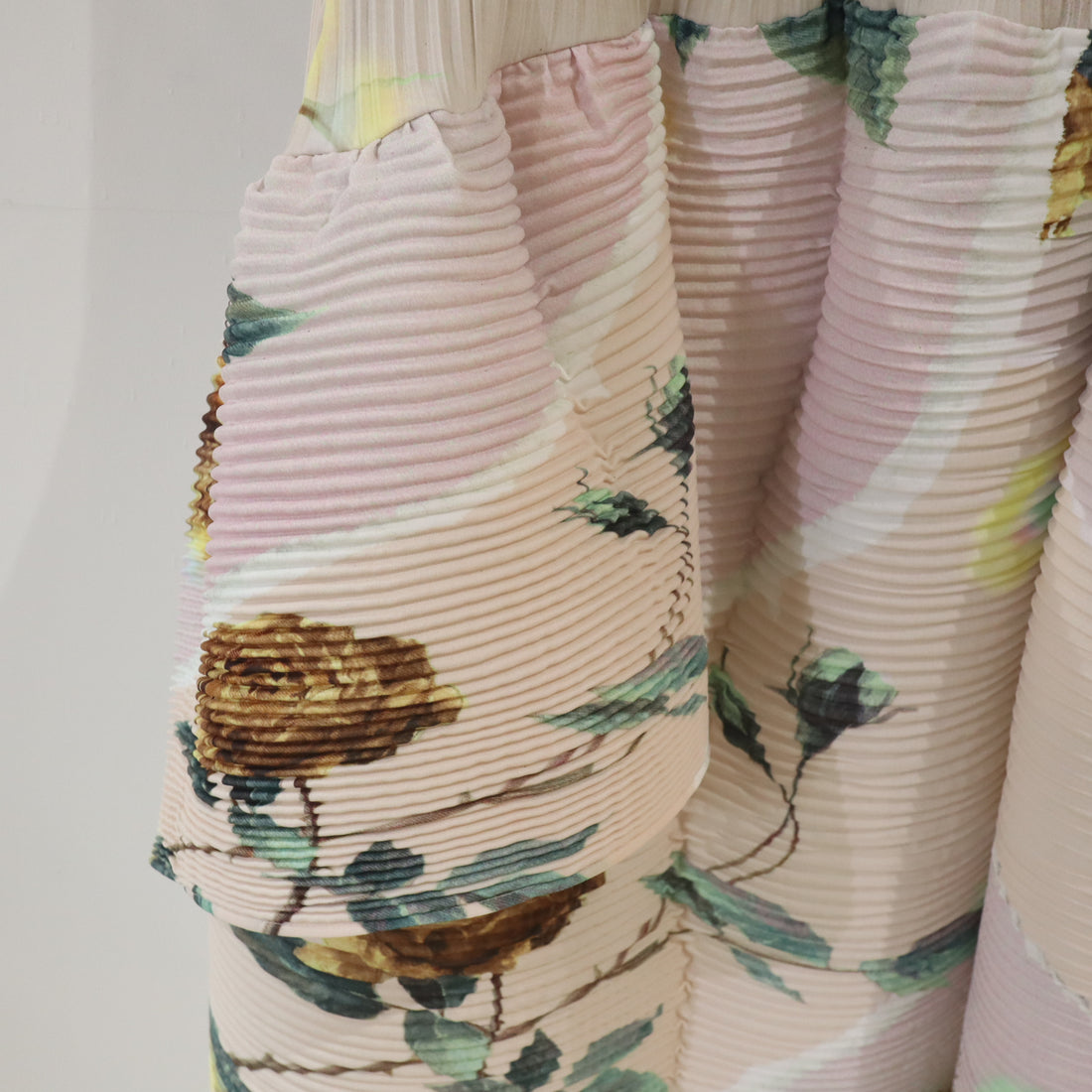 JULIA HEUER  MAYA HANDPLEATED DRESS IN EDWARD