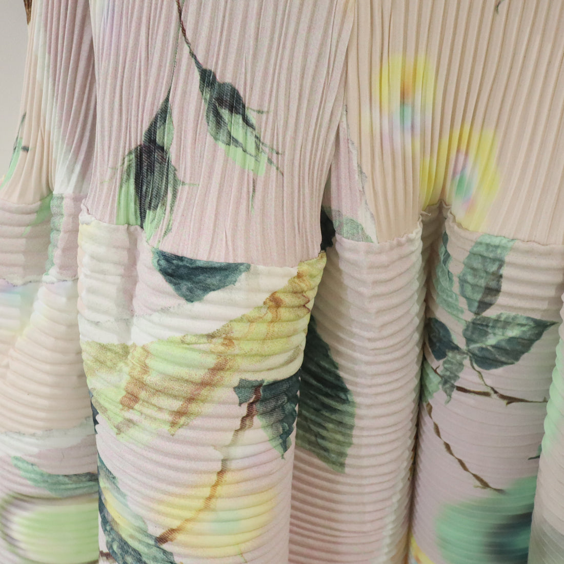 JULIA HEUER  MAYA HANDPLEATED DRESS IN EDWARD