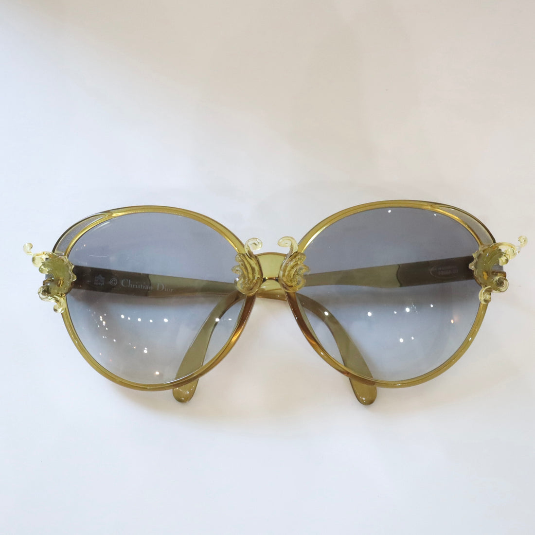 ANIGIG  MOLDING GLASSES