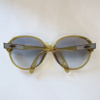 ANIGIG  MOLDING GLASSES