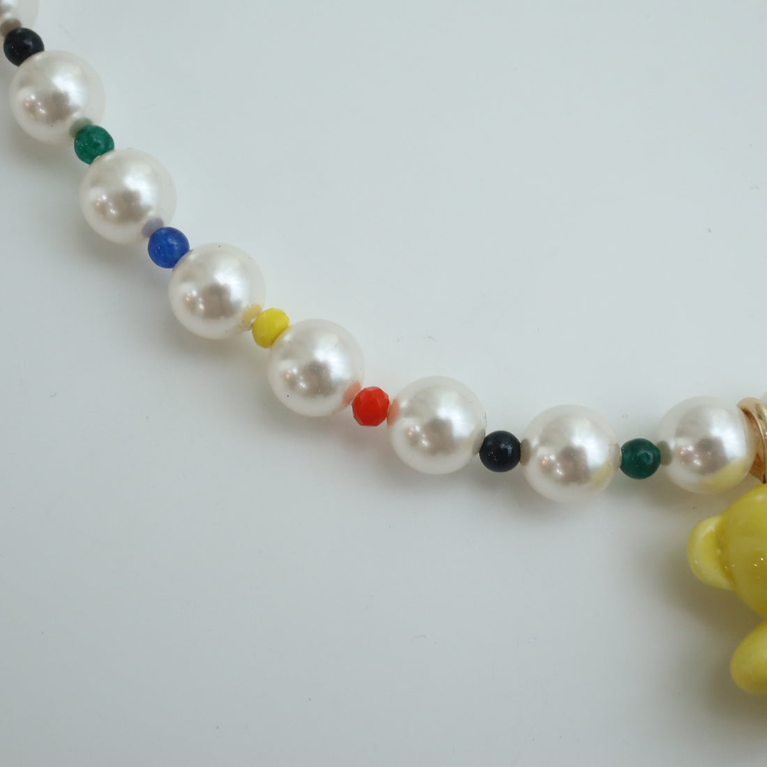ANDRESGALLARDO  TEDDY BEAR & PEARLS NECKLACE