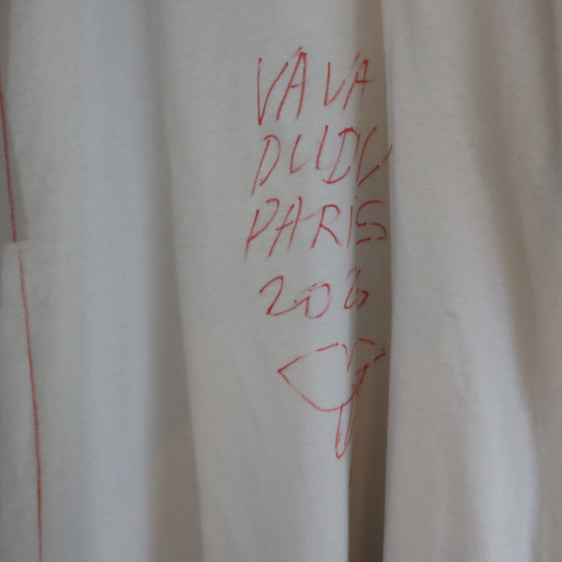 VAVA DUDU  PAINTED T-SHIRTS