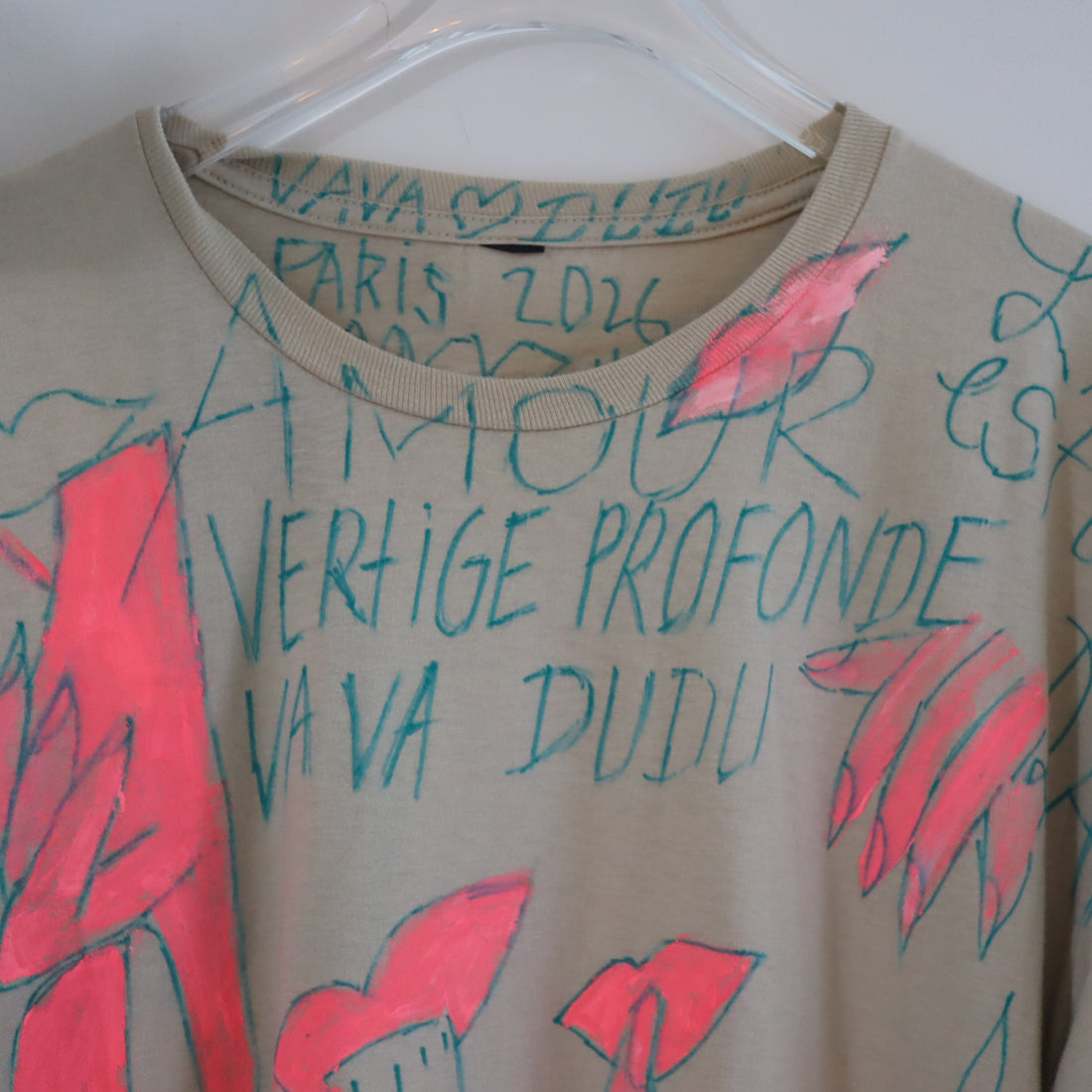 VAVA DUDU  PAINTED T-SHIRTS