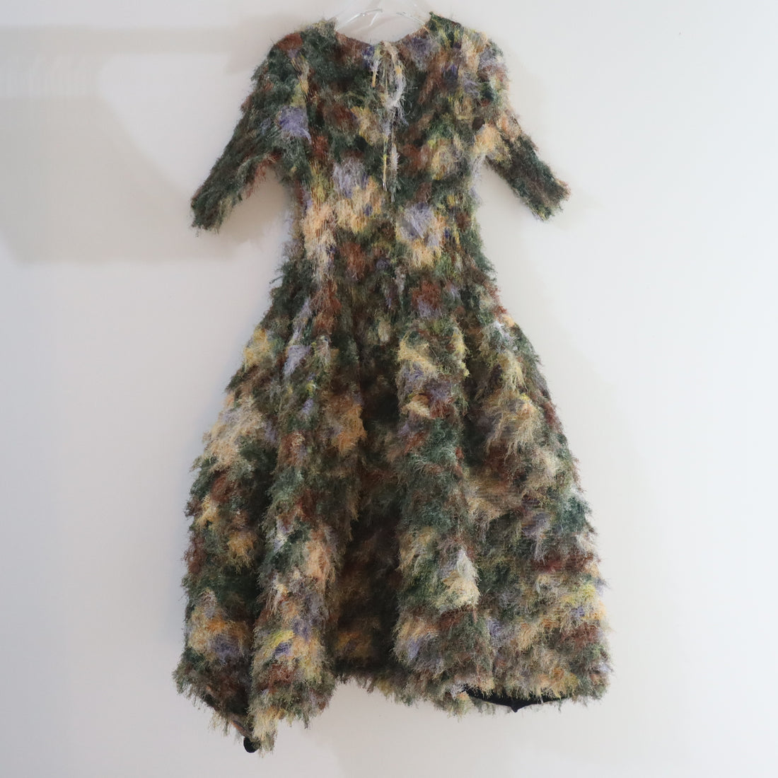 ＜EXCLUSIVE＞JULIA HEUER  KNOX PLEATED FURRY DRESS IN AMBER INGRID