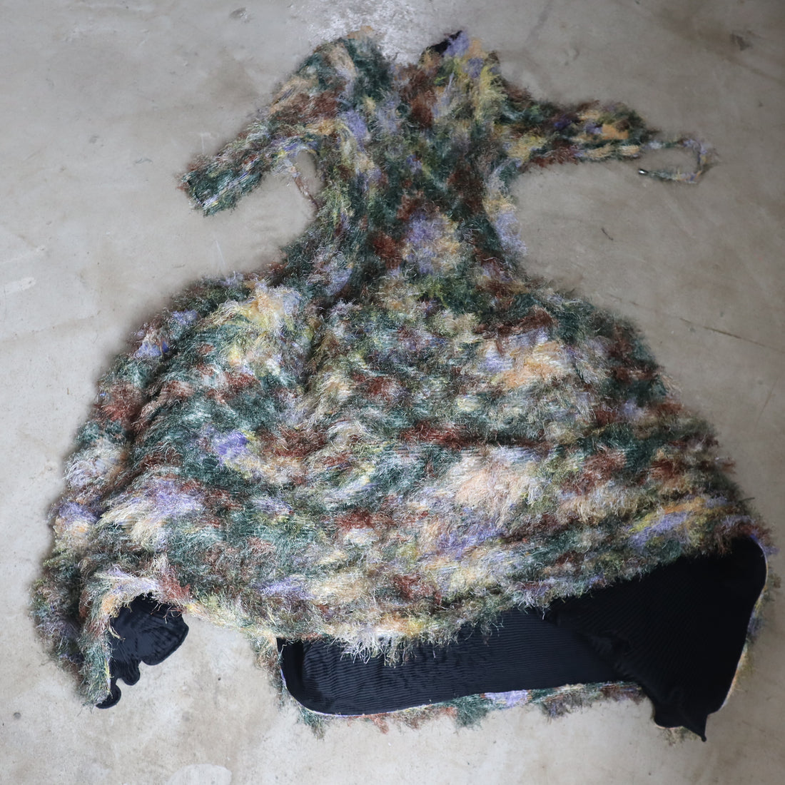 ＜EXCLUSIVE＞JULIA HEUER  KNOX PLEATED FURRY DRESS IN AMBER INGRID
