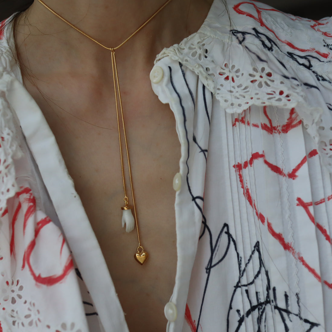 ANDRESGALLARDO  REACHING LOVE CHOKER