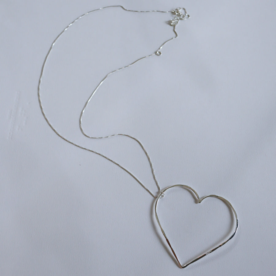 SEE MEALMA OPEN HEART NECKLACE